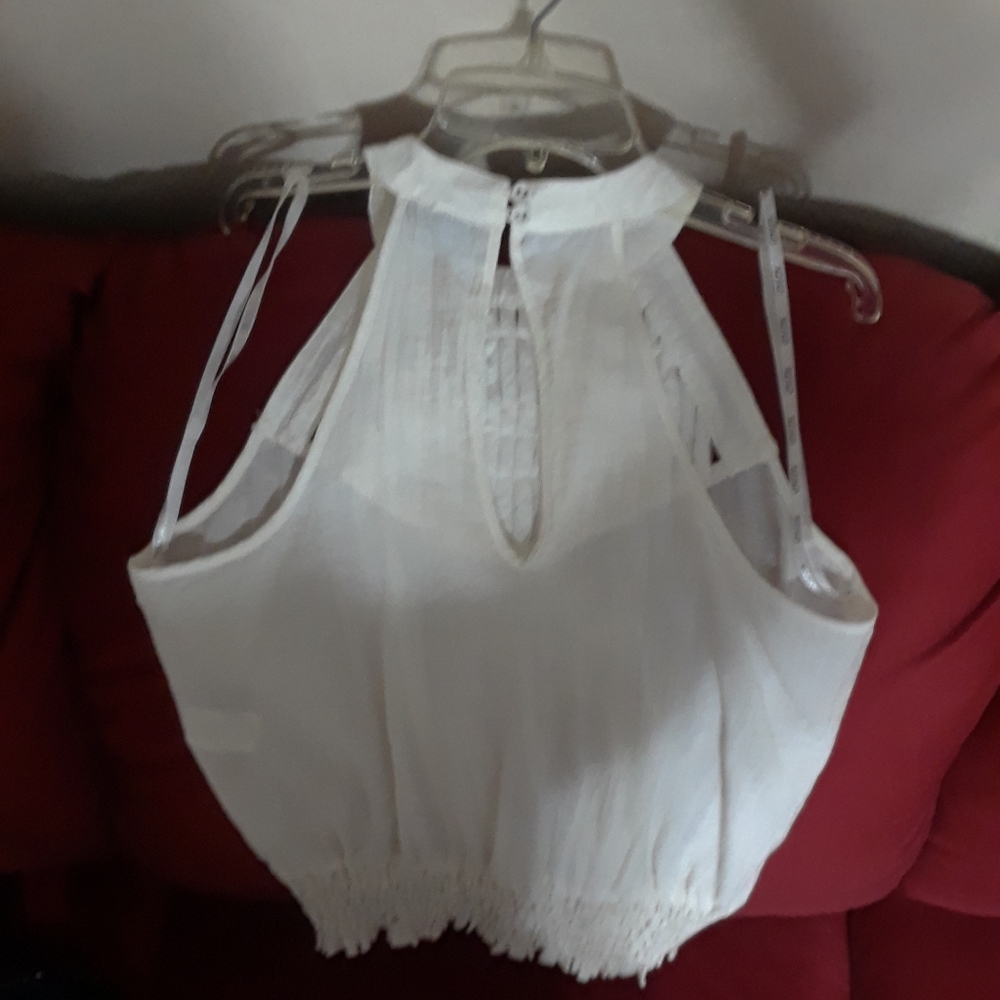 Top - Picture 2 of 2